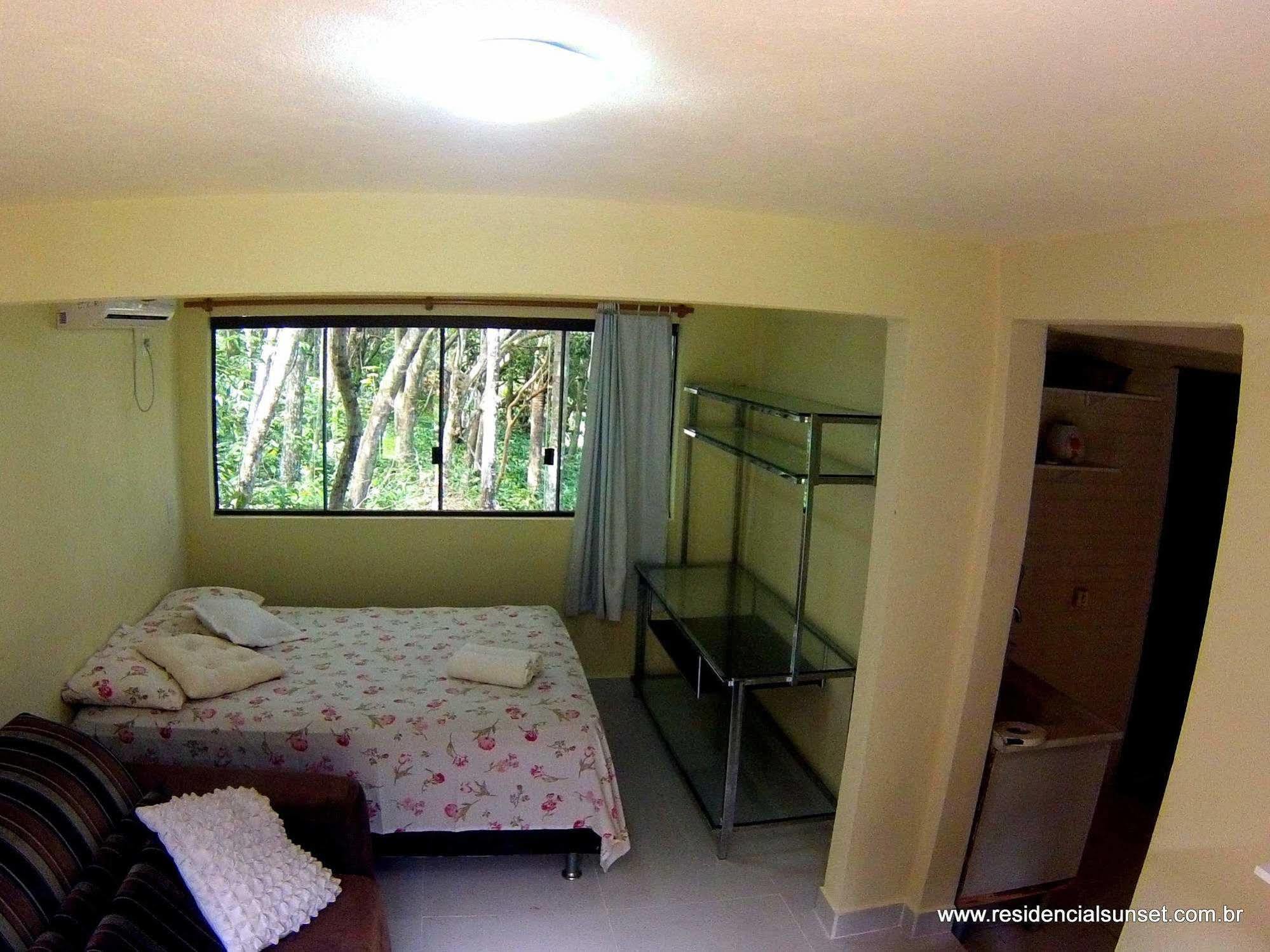 邦比尼亚斯Residencial Sunset公寓式酒店 外观 照片